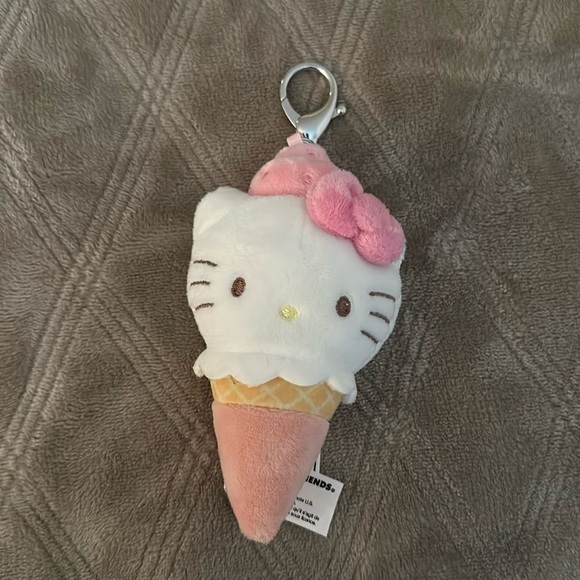 Sanrio Hello Kitty Ice Cream Plush Keychain 🩷🍦 - Picture 1 of 1